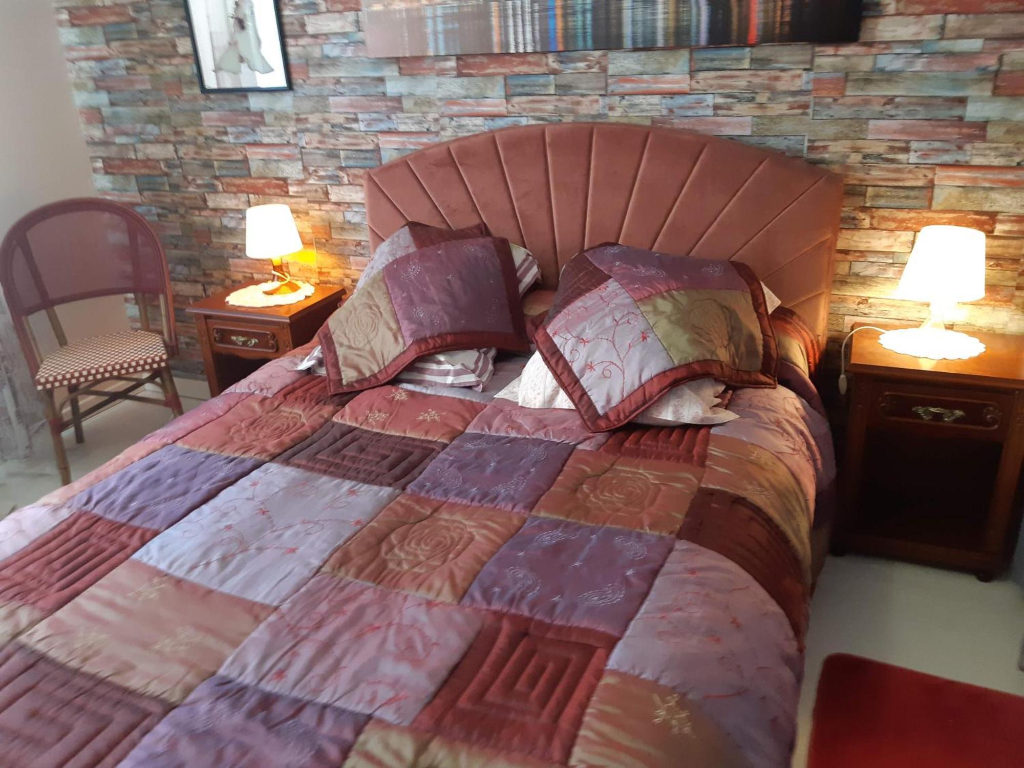 Chambre Lit Double Dans Pavillon , Chez Lilyanne Tonnay-Charente Zewnętrze zdjęcie